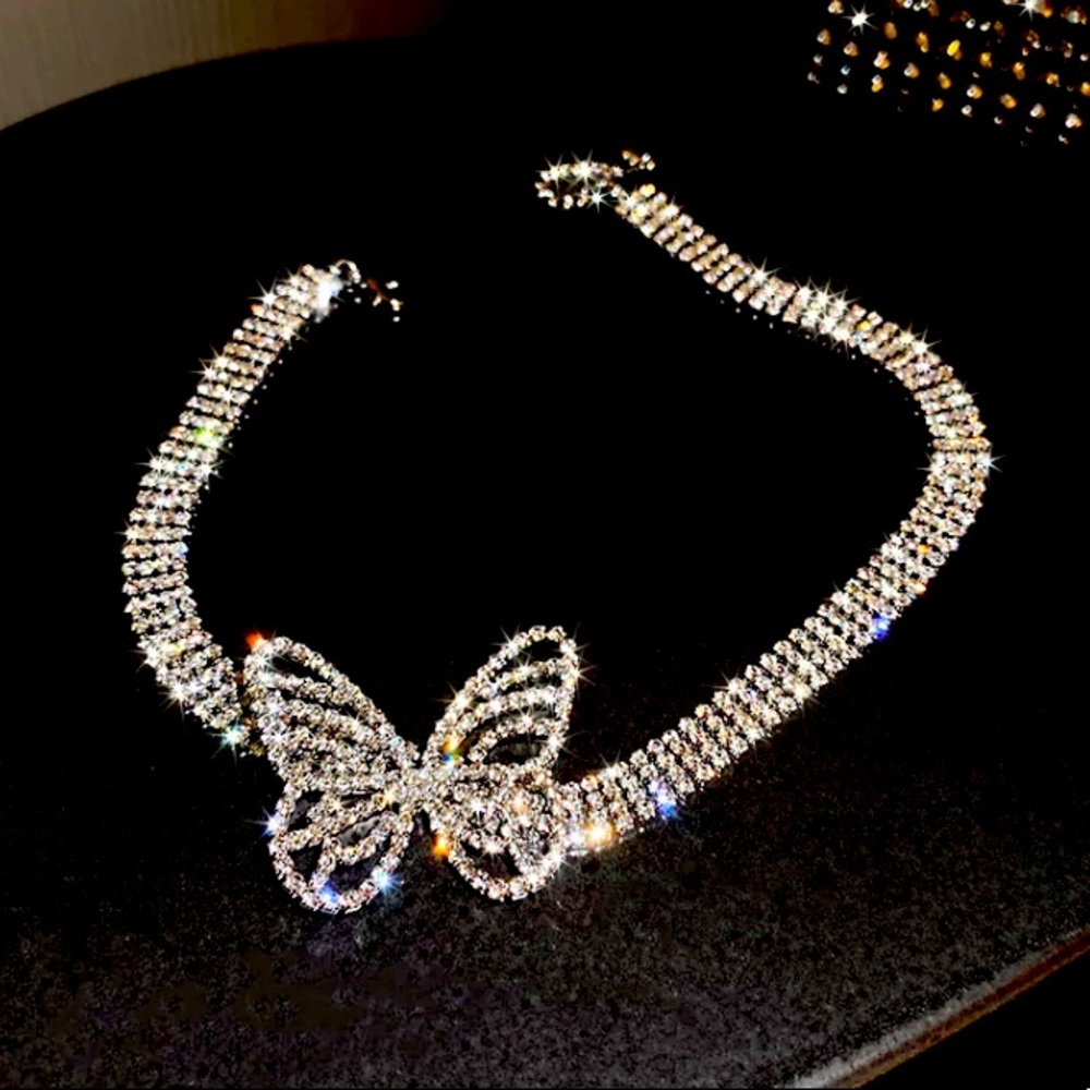 🌟 Rhinestone Butterfly 🦋 Platinum Plated Choker 14K Gold
